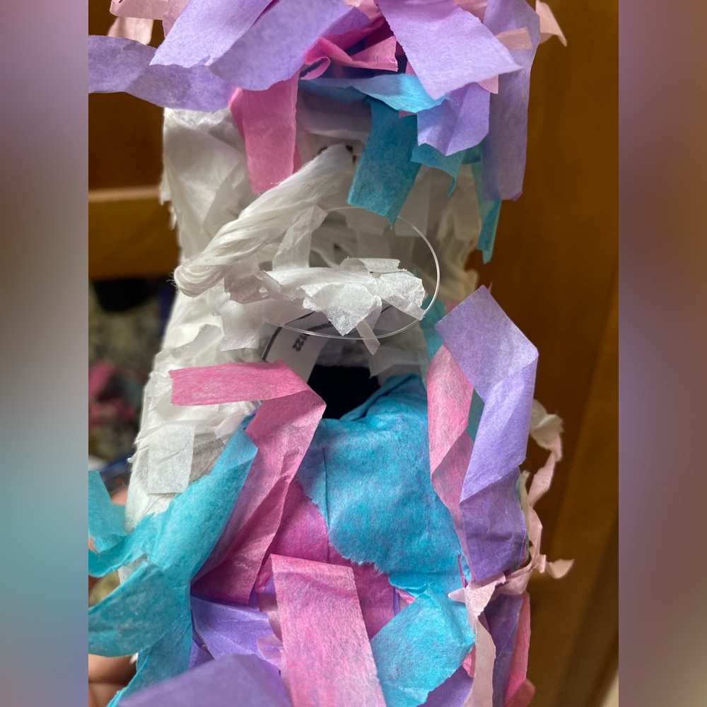 Mini Piñata 💖 4/20 - Picture 5 of 5